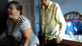 Abuelita Bailando Perreo [upl. by Aneekal]