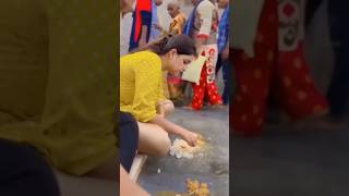 Food Without Plates Shrikrishna Temple🙏🙏shorts ytshorts trendingshorts youtubeshorts viralvideo [upl. by Dirk459]