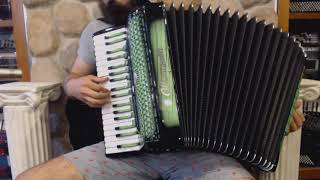 OTTASUPTSMGNS  Green Shadow Ottavianelli Superior Trentasette Piano Accordion LMMM 37 96 4499 [upl. by Abe26]