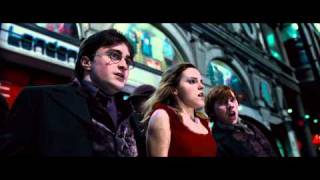 Harry Potter and the Deathly Hallows  Part 1 Review Spot 2 [upl. by Idid]