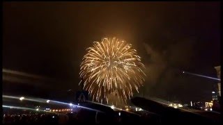 Offentlig fyrverkeri i Oslo Public firework OsloNorway 20152016 [upl. by Livia]