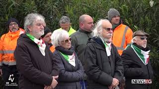 Ancona ferrovieri e bambini ricordano il 25 aprile [upl. by Kire175]