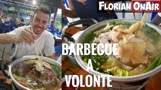 Un BARBECUE à VOLONTE pour 5 euros en THAILANDE  VLOG 531 [upl. by Htaeh534]