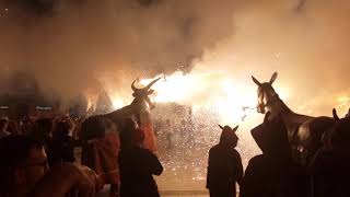 Correfoc de Sant Joan a Tarragona 2018  Encesa conjunta de diables i bèsties [upl. by Esylle]