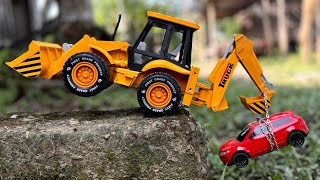 Red Range rover car Accident pulling out JCB 3DX । Tractor jcb video [upl. by Nimar]