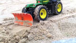 JD 9530 und Case Vibromax am planieren und walzen [upl. by Yeldua]