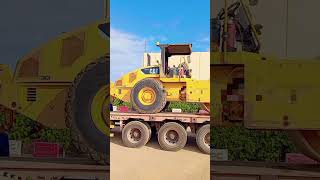 Grader and road roller loading on truck trailer youtubeshortsroadrollercaterpillargradertruck [upl. by Dyson]