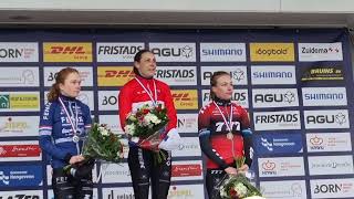 Lucinda Brand wint in Hoogeveen het NK veldrijden [upl. by Litsyrk]