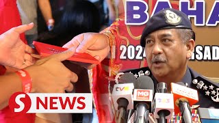 Its an offence to receive ang pow while on duty IGP reminds cops [upl. by Aretse]