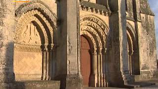 Eglise Saint Pierre dAulnay en Saintonge [upl. by Derf]