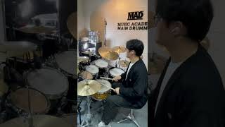 듣고 있으면 신나서 커버해본 QWER  discord drum cover [upl. by Akihsat]