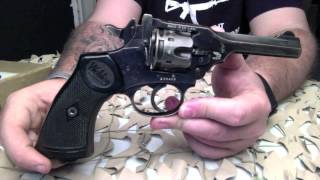 Webley MK IV Self Extracting Top Break Scarce 32 4quot Revolver With Box  Texas Gun Blog [upl. by Mellins368]