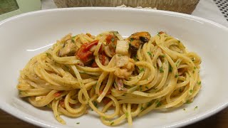 SPAGHETTI ALLA FRUTTI DI MARE SURGELATI I Ricetta delle Spaghetti ai frutti di mare surgelati 94 [upl. by Anidene]