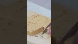 Descubre cómo hacer una tentadora tarta de turrón de Jijona [upl. by Aihsital]