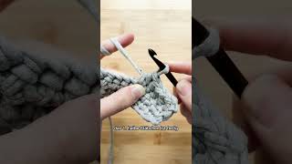 🧶 1 Minute Häkellexikon  Halbe Stäbchen häkeln häkelnlernen tutorial häkelnfüranfänger [upl. by Faunie]