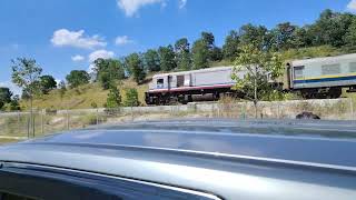 Trainspotting  Ekspres Selatan 44 Arriving at Kempas Baru Station Loco 25112 quotPulau Tioman [upl. by Garreth]