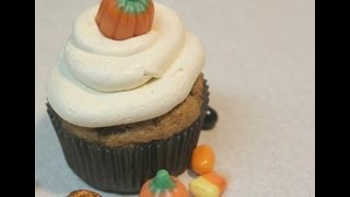 How to Make Pumpkin Pie Cupcakes with CookingAndCrafting [upl. by Ernest]