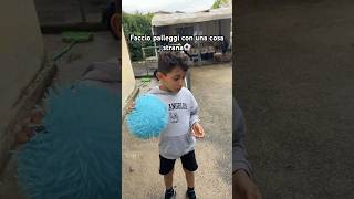 ⚽️Faccio palleggi con un materiale STRANO youtuber calcio viral shortvideo perte fyp [upl. by Nellaf674]