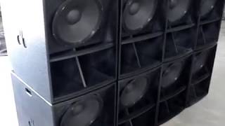 Caixa de grave DB tecnologia acústica mod mini scoop 151000watts AES [upl. by Yelkreb993]