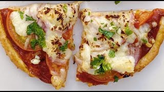 Pizza Casera Sin levadura en 5 minutos con 4 ingredientes [upl. by Linad]