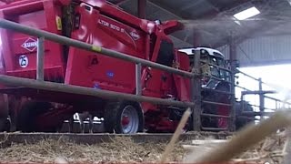 KUHN ALTOR 5070 M  Silage Feeders amp Straw Blowers In action [upl. by Redienhcs]