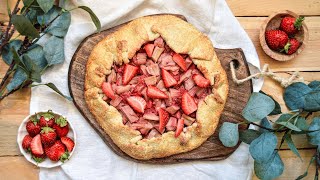 Tarte Rustique Fraise Rhubarbe [upl. by Chappelka645]