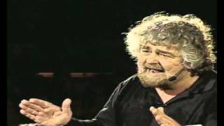 beppe grillo guardate come i politici spazzano via i nostri soldi [upl. by Eerehs]