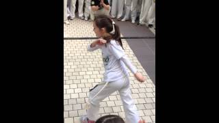 RODA A MULHER CAPOEIRISTA TEM MAIS VIDA [upl. by Trimble]