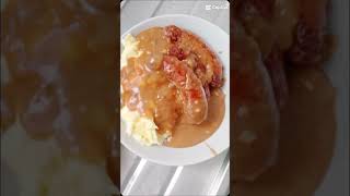 Sausages Bangers amp Mash for dinner gravy food dinner sausages gravy mashpotato foodshorts nz [upl. by Handal]