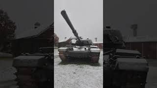 Snowy Tanks ❄️☃️thetankmuseum snowy christmas [upl. by Mckee]