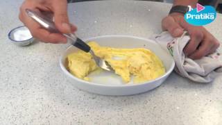 Comment faire une omelette au micro ondes [upl. by Idaline]