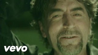 Joaquín Sabina  Paisanaje Videoclip [upl. by Eelnyl]