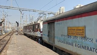 Mumbai to Ahmedabad Train Journey by 12933 Karnavati Express  Journey Review High Speed Crossings [upl. by Ainitsirhc]