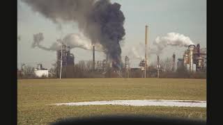 Delaware city refinery fire [upl. by Blondelle]