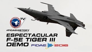 Espectacular demo F5E Tiger III Plus Fach en FIDAE Airshow 2016 [upl. by Atnima]