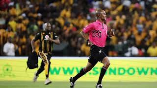 Referee Runs For His Life In Fear Of Kaizer Chiefs FansPitch Invasion amp Throwing Objects On Field [upl. by Paryavi]