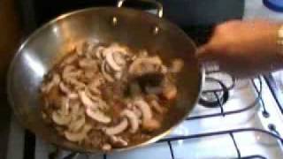 Como Hacer Stroganoff Con Carne Molida [upl. by Leiser383]