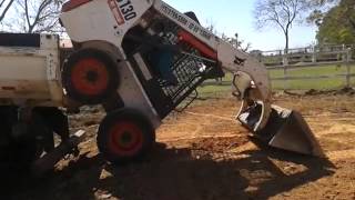 BOBCAT BOITUVA TERRRASSA TERRAPLANAGEM [upl. by Samuel633]