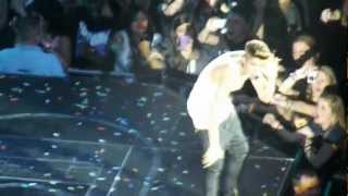 Justin bieber faints on stage London 02 arena 070313 [upl. by Ainad]