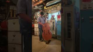 Upright Washtub Bass with California Feetwarmers  Tiger Rag [upl. by Deadman]