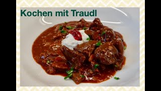 Kochen mit Traudl  Verblüfft eure Gäste mit dem bestem Wildgulasch das man sich vorstellen kann [upl. by Acinok511]