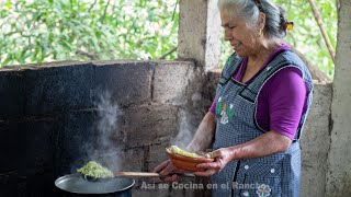 Pozole Verde de Elote Así se Cocina en el Rancho [upl. by Granville516]