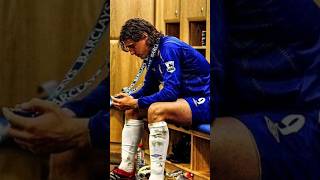 Hernan crespo mirando su medalla de campeón de la premier league 2006 en la soledad del vestuario [upl. by Alden]