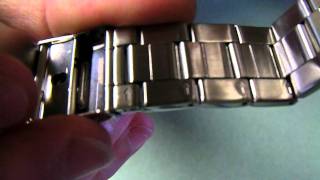 How To Easily Remove a Watch Link [upl. by Clarey]