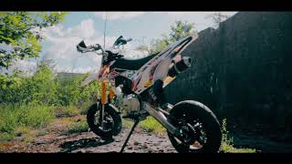 M2R Racing RF140SM 140cc 82cm CRF110 Supermoto Pit Bike [upl. by Inwat609]