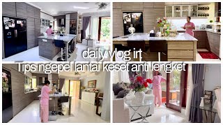 Kegiatan IRT di Rumah Bersihbersih Rumah MinimalisTips Ngepel Lantai Dapur Keset Bebas Minyak [upl. by Hawk409]