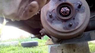 Drum wheel removal  Daewoo matiz [upl. by Ranip]