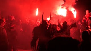 Schaurigbrutal Krampuslauf amp Teufeln  Krampus amp Nikolotag [upl. by Gahl649]