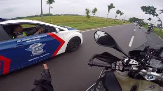 TOURING MOGE  Ke Alun Alun NGAWI Naik BMW GS [upl. by Creamer733]