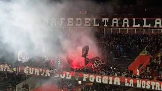 14122018 Foggia Calcio  US Cremonese 31 Support Stimmung Fans Ultras Pyro Pyrotechnik [upl. by Elsey457]